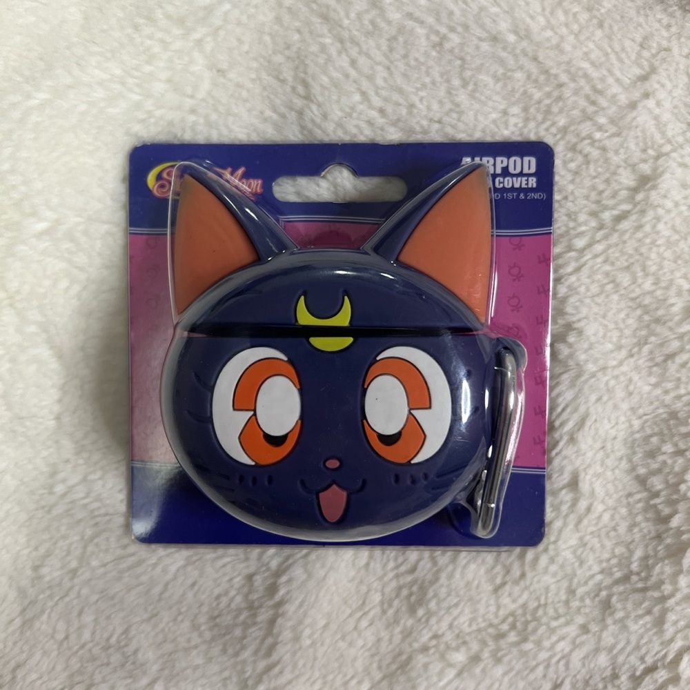 Sailor Moon Luna Wireless Earbud Case Cover NWT - Picture 3 of 4